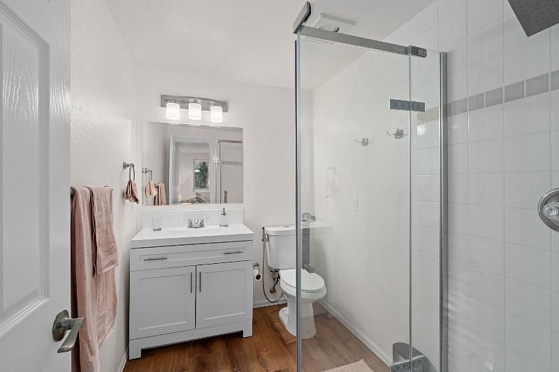 Furnished Finder property 615994_1 photo 16