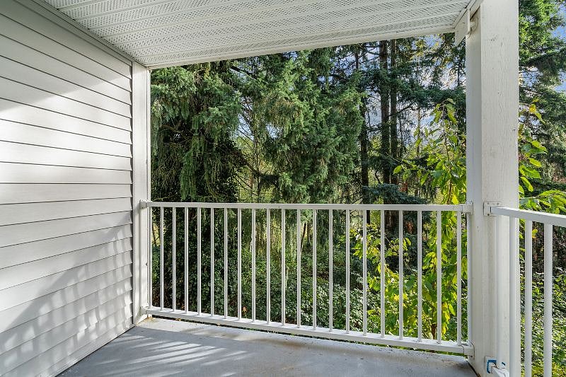 Furnished Finder property 615994_1 photo 17