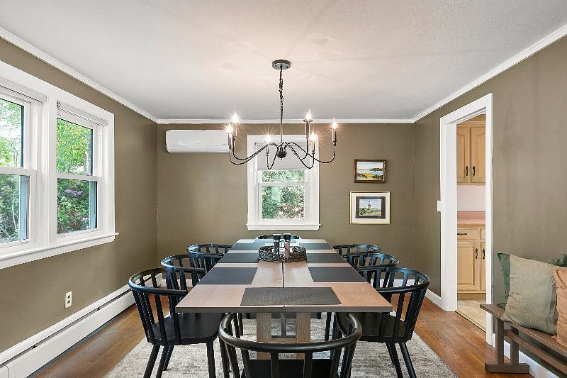 Dining room looking into kitchen.