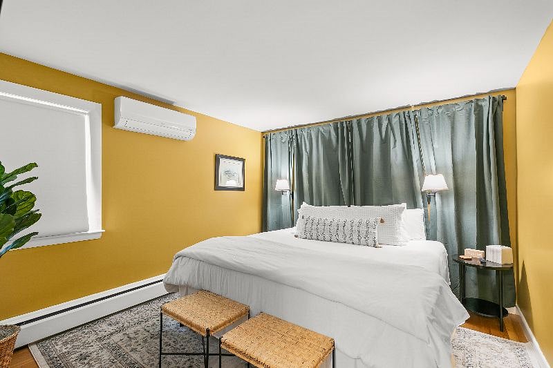 Upstairs King Bedroom 2.