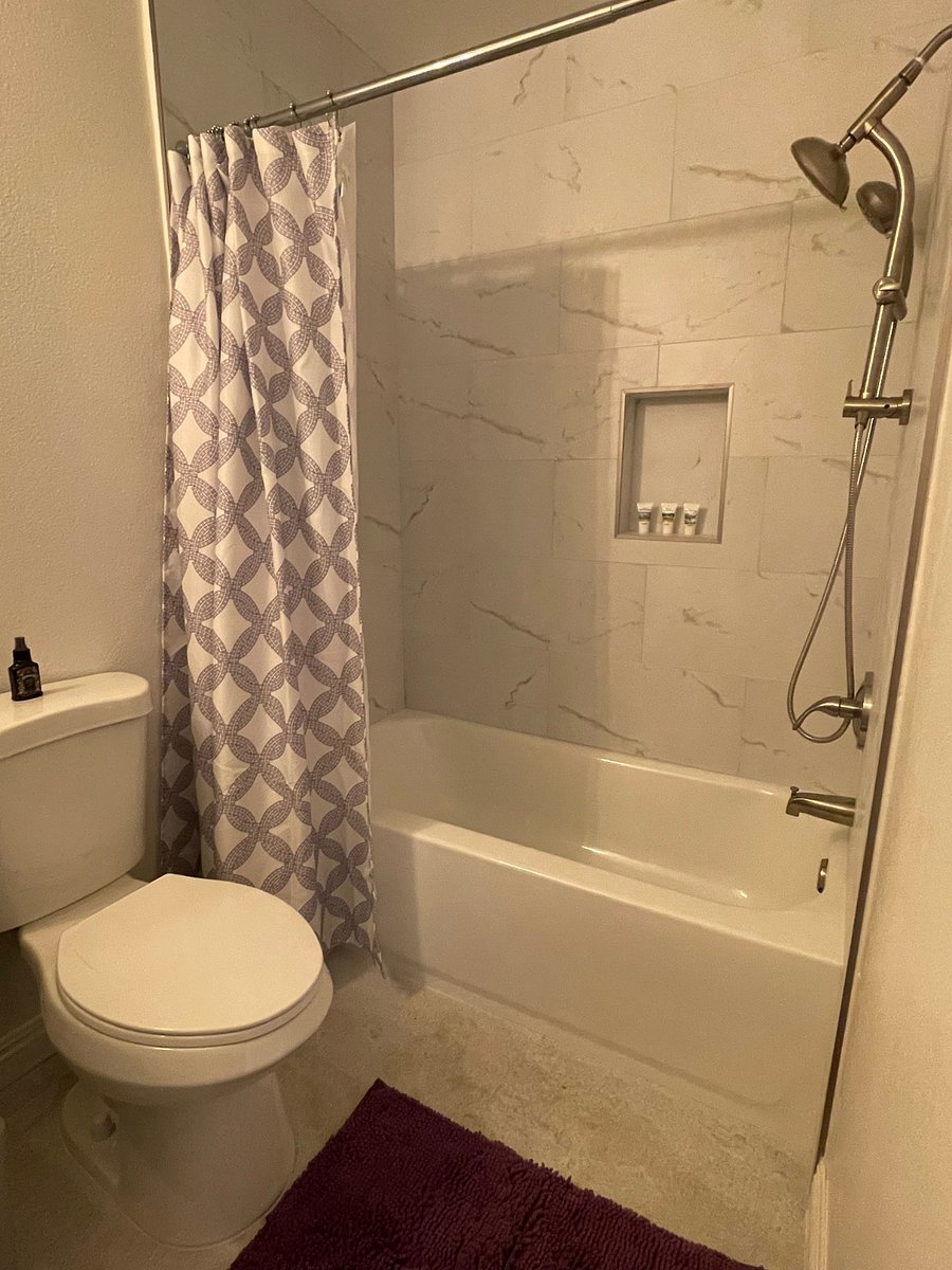 Second Bathroom with Starter Toiletries