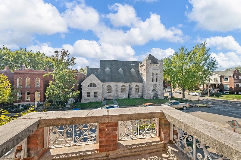 Furnished Finder property 616106_1 photo 3