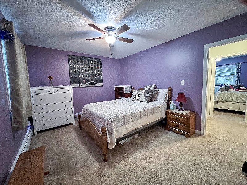 2nd Bedroom with Queen Bed