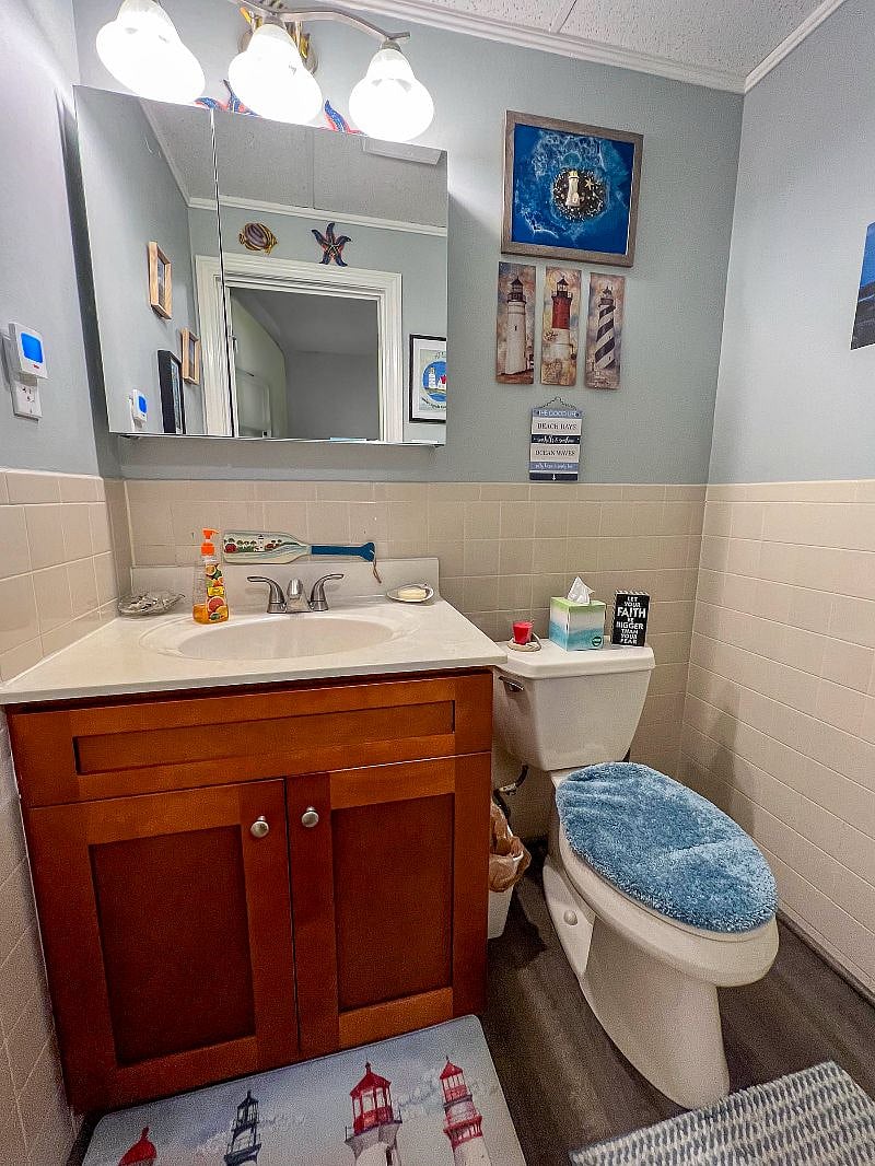 Half bath on Main Floor