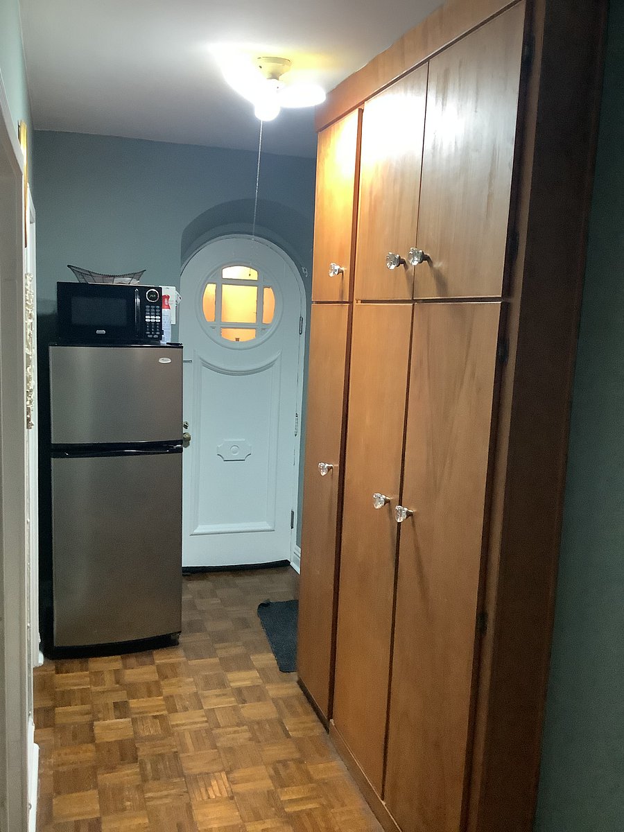 Built in wardrobe