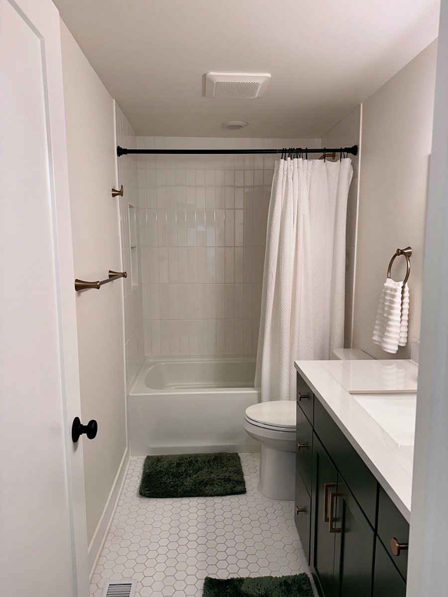 Main Floor Bathroom