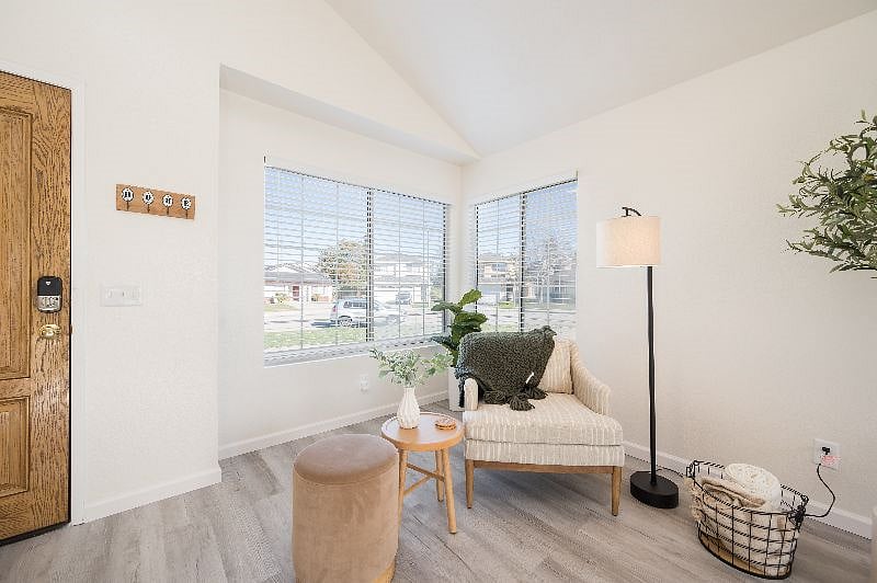 Furnished Finder property 616430_1 photo 2