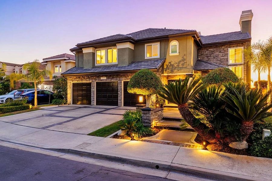 Absolutely Stunning Luxurious  Lake Mission Viejo view home with access to full Community facilities that include lap pool, kids pool, gym, & tennis courts.