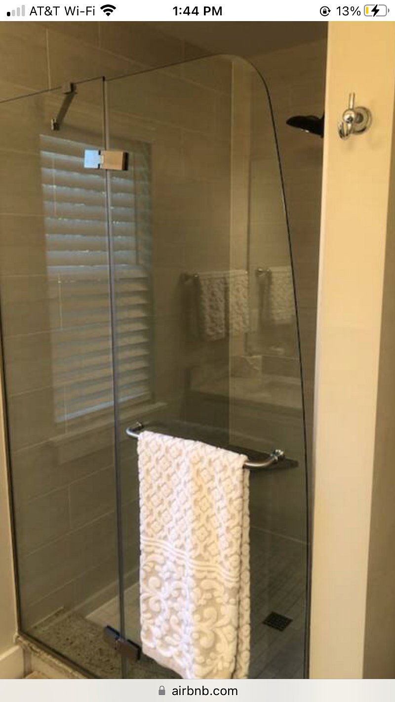 Walk in master  Rain shower