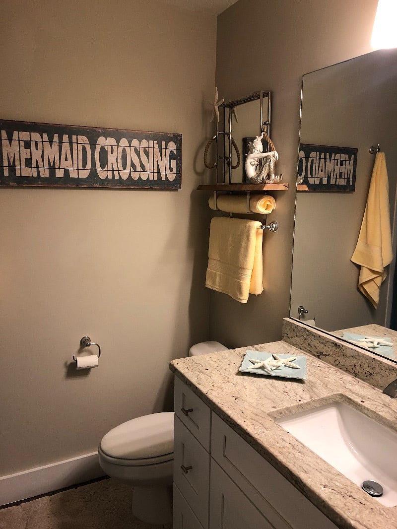 Upstairs guest bath with shower and tub