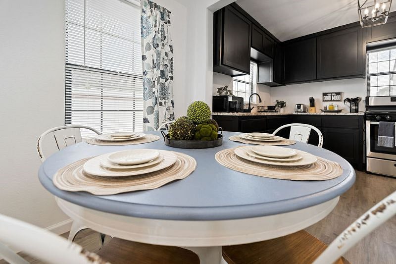 Furnished Finder property 616584_1 photo 15