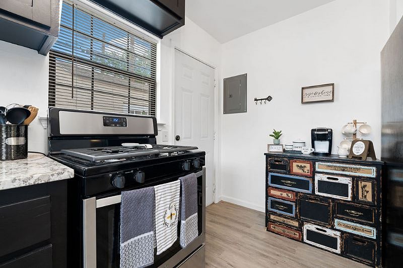 Furnished Finder property 616584_1 photo 22