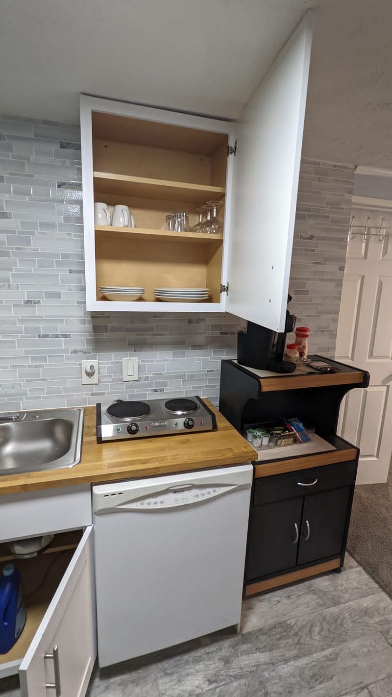 Furnished Finder property 616588_1 photo 4