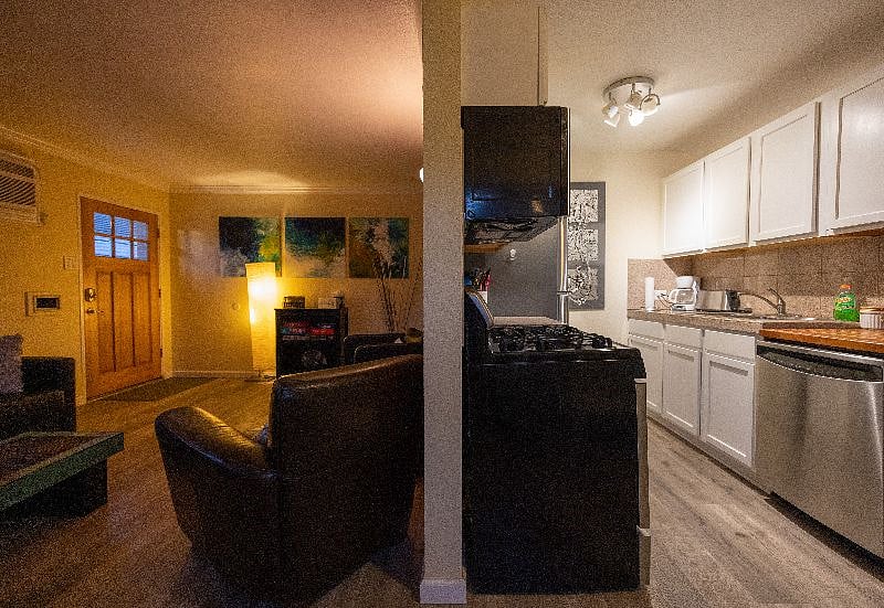 Furnished Finder property 616602_1 photo 7