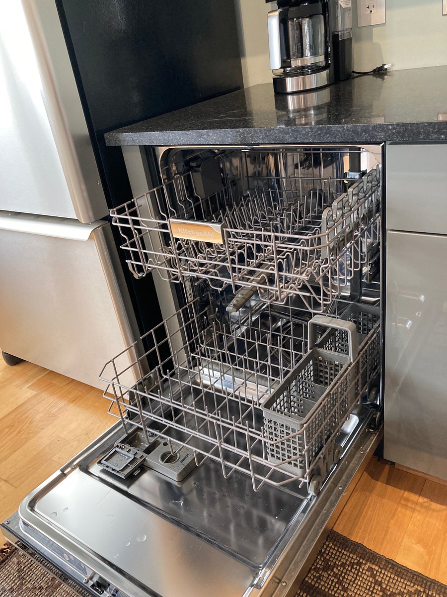 High end Kenmore dishwasher. Stainless interior.