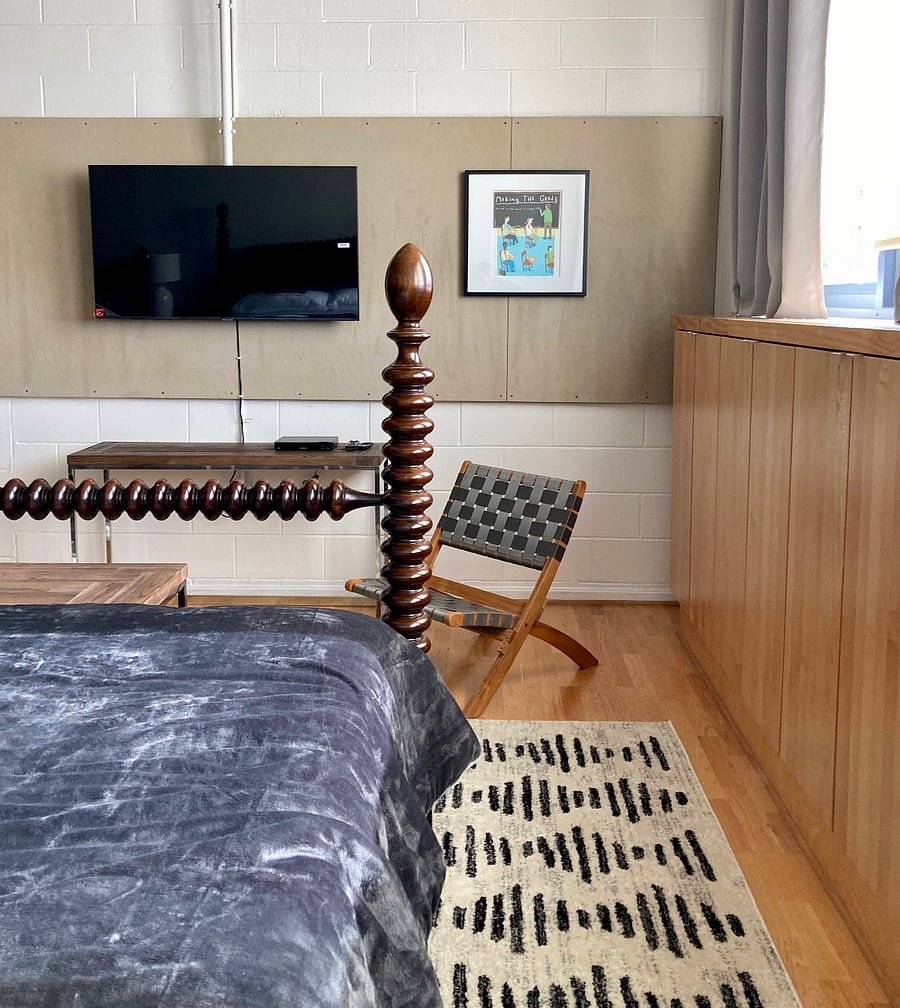 42 inch maple cabinets provide even more storage along one wall in bedroom 1.