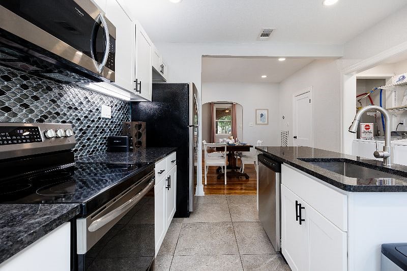 Furnished Finder property 616637_1 photo 14
