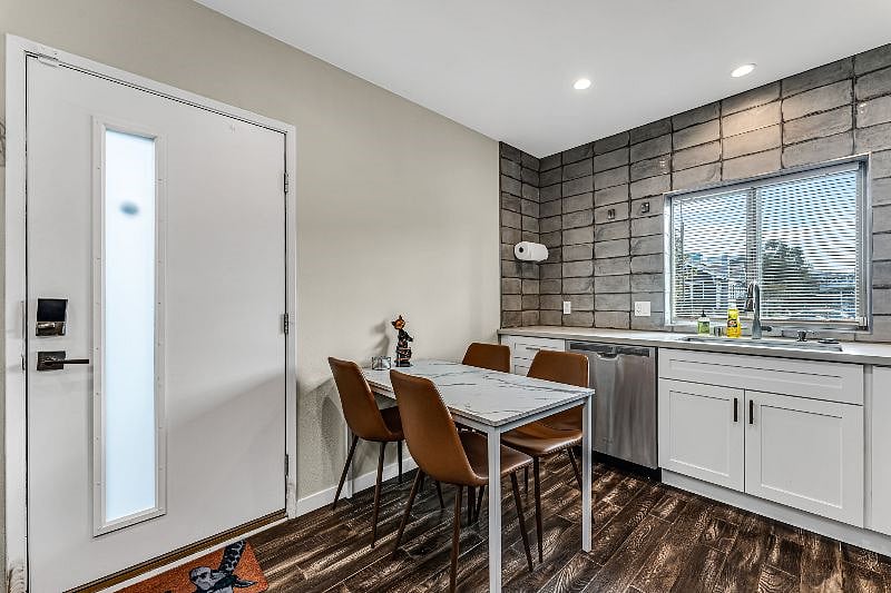 Furnished Finder property 616730_1 photo 3
