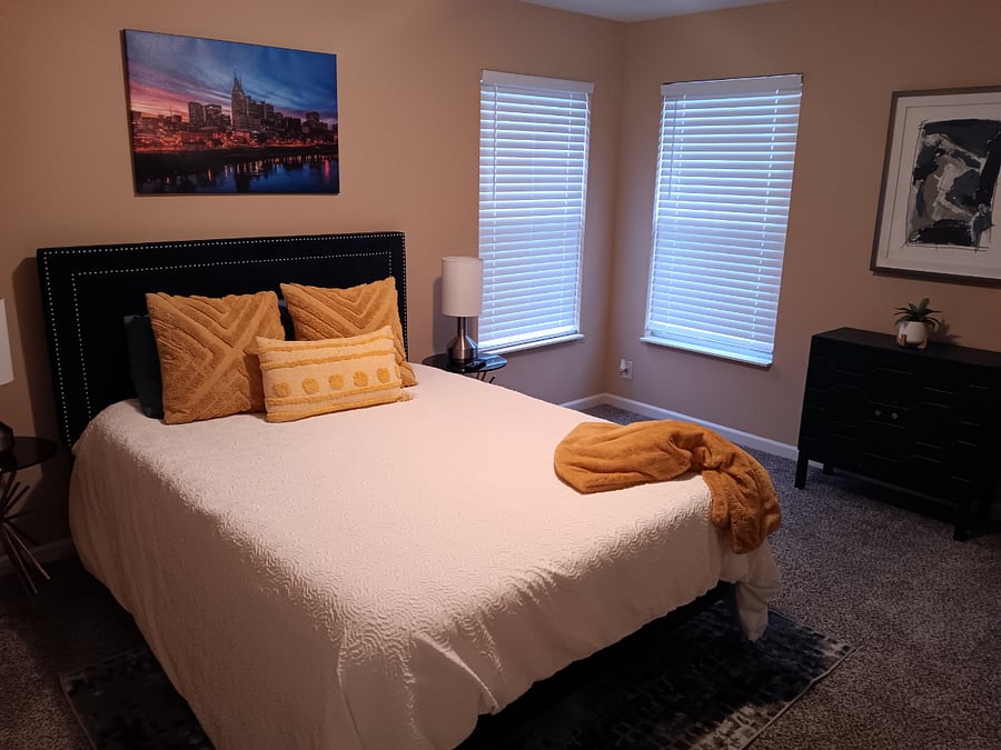 Guest Bedroom #1