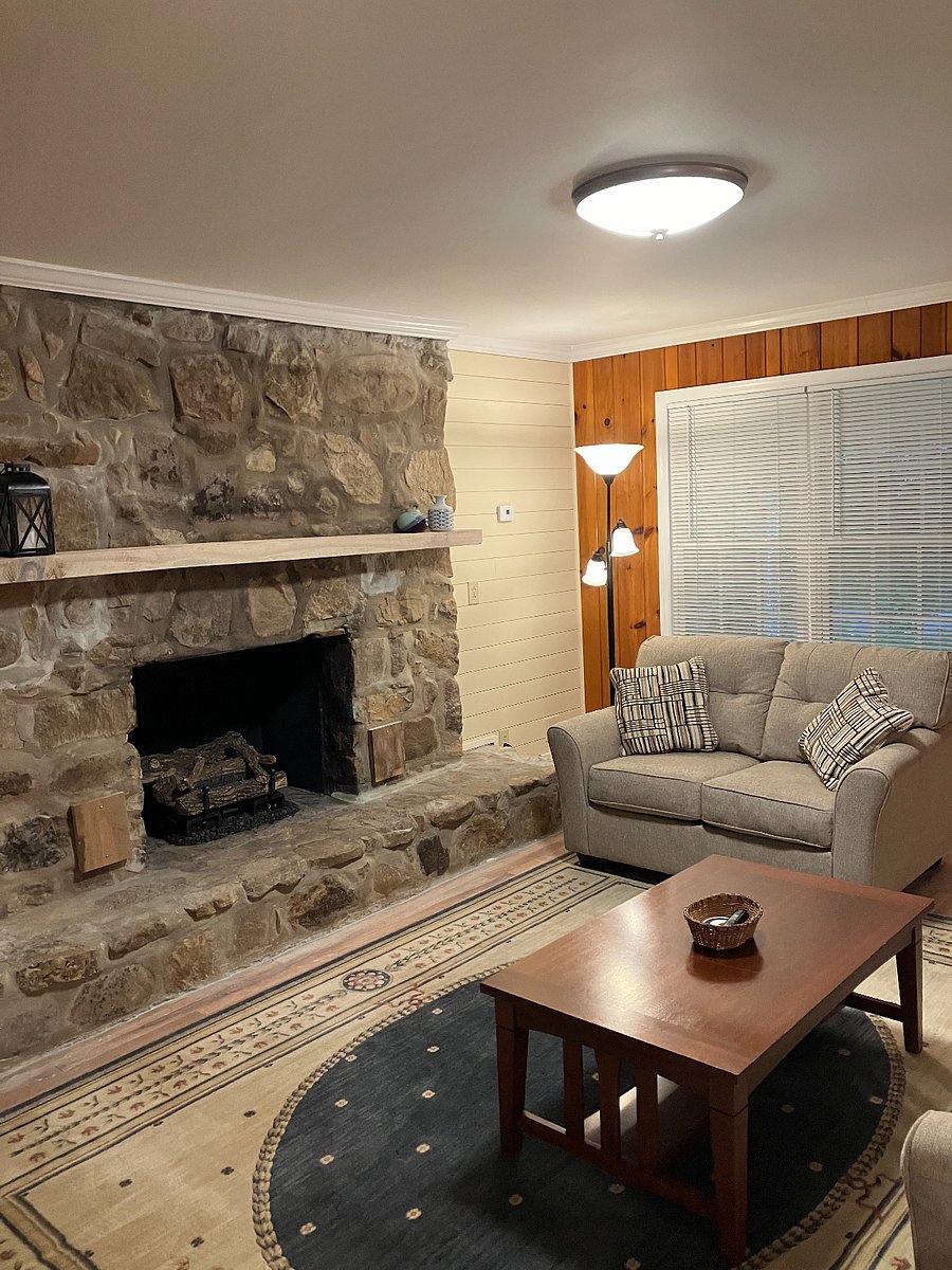 Living Room (Loveseat)