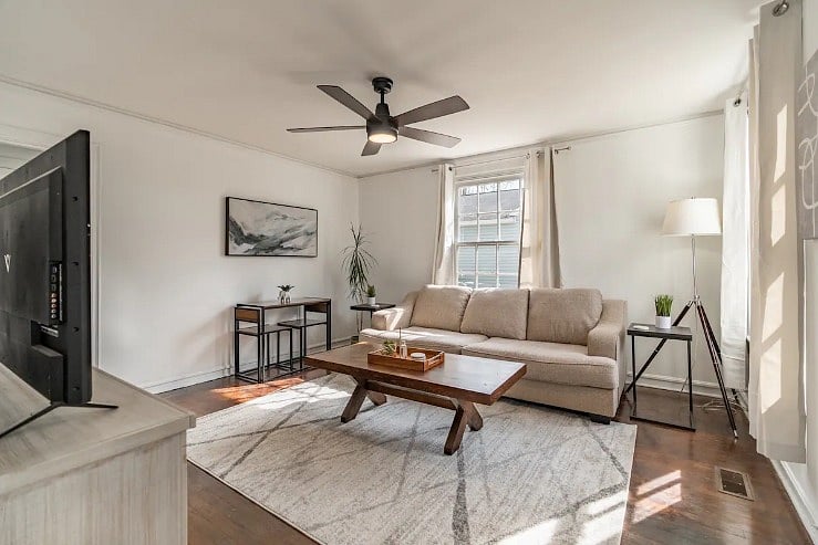 Furnished Finder property 617067_1 photo 3