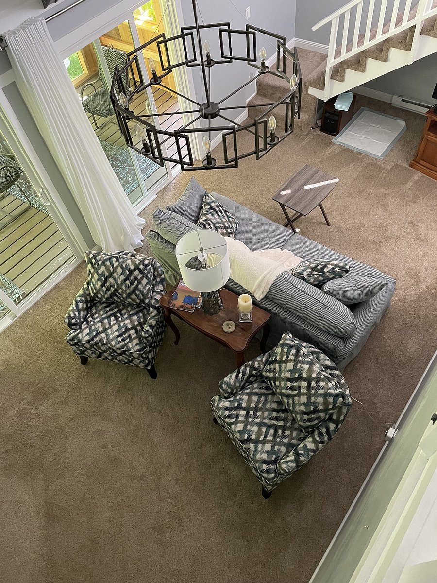 Great room from catwalk on 2nd level