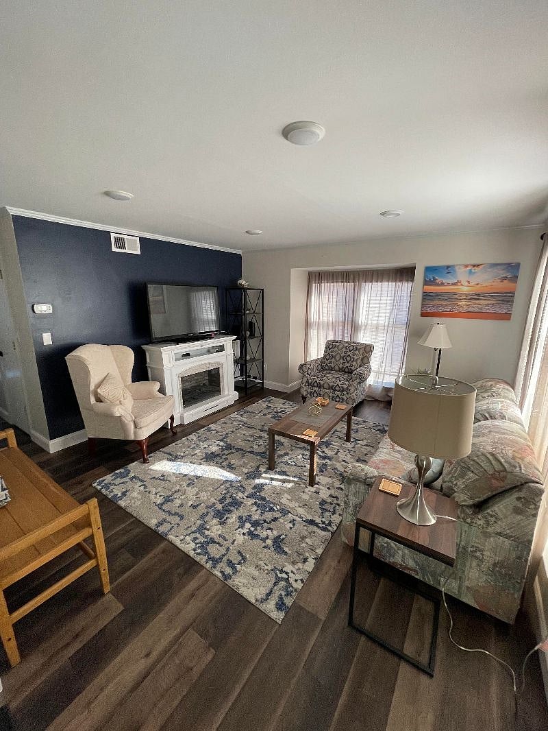 Furnished Finder property 617259_1 photo 3