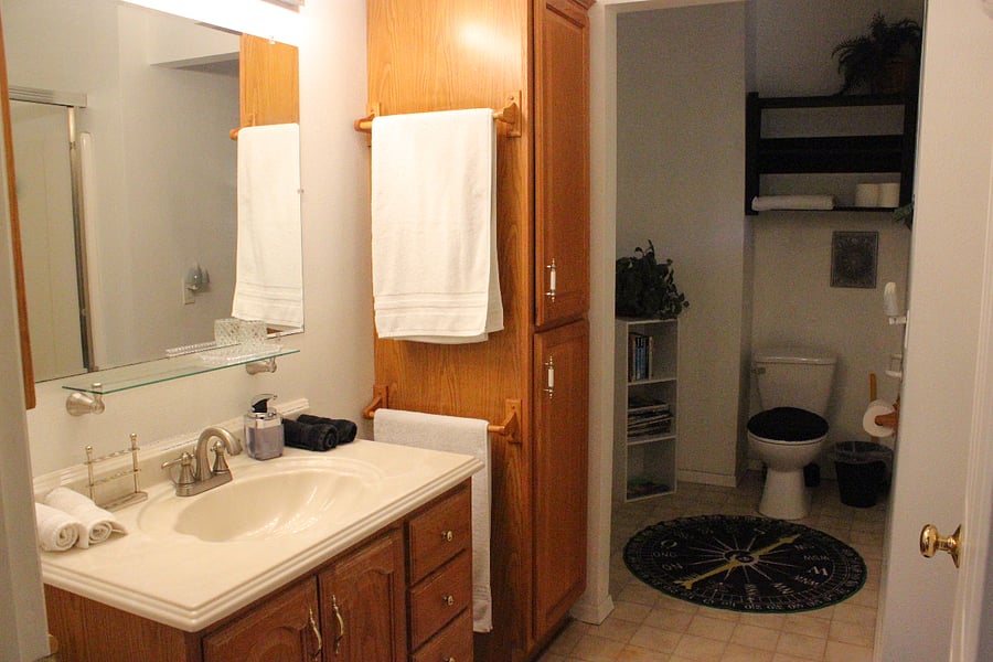 Spacious bathroom is all yours
