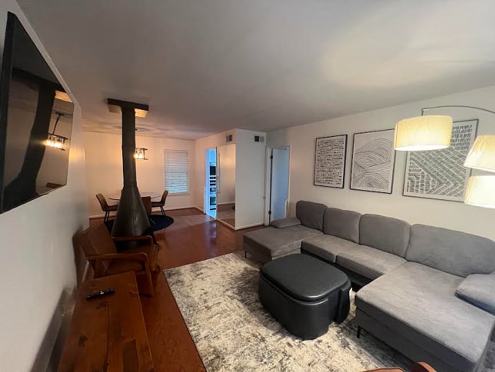 Furnished Finder property 617333_1 photo 3