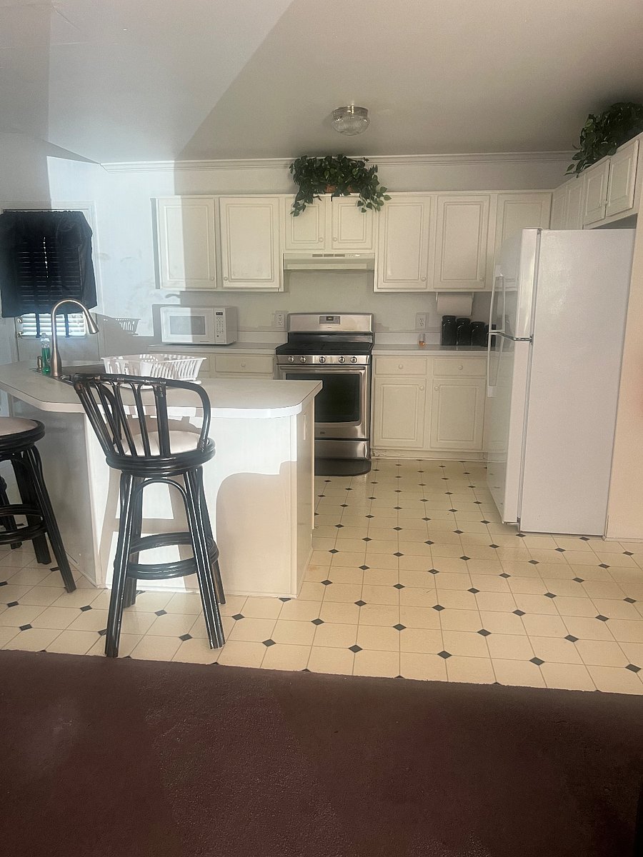 Furnished Finder property 617365_1 photo 12
