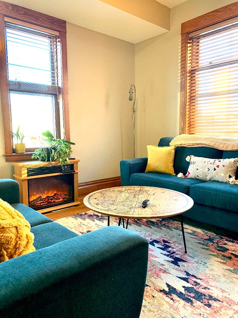 Artificial, electric fireplace