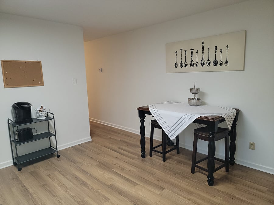 Kitchen eating area, table sits 4 with leaf for room for 6