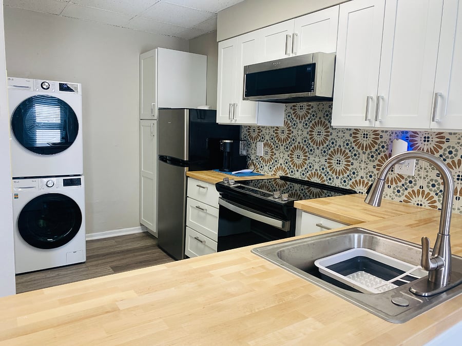 Furnished Finder property 617424_3 photo 10