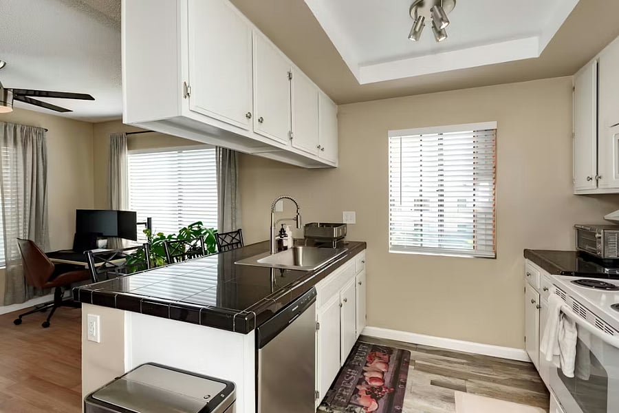 Furnished Finder property 617486_1 photo 15