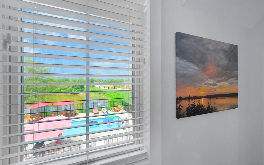 Photo credit: Harbor Inn