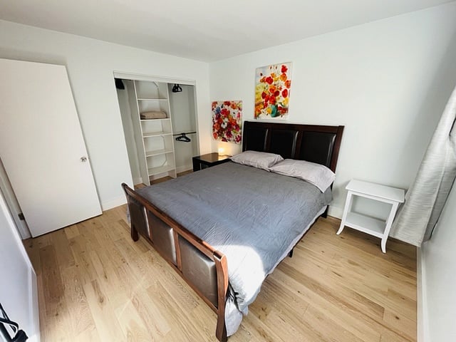 Bed 1-Queen