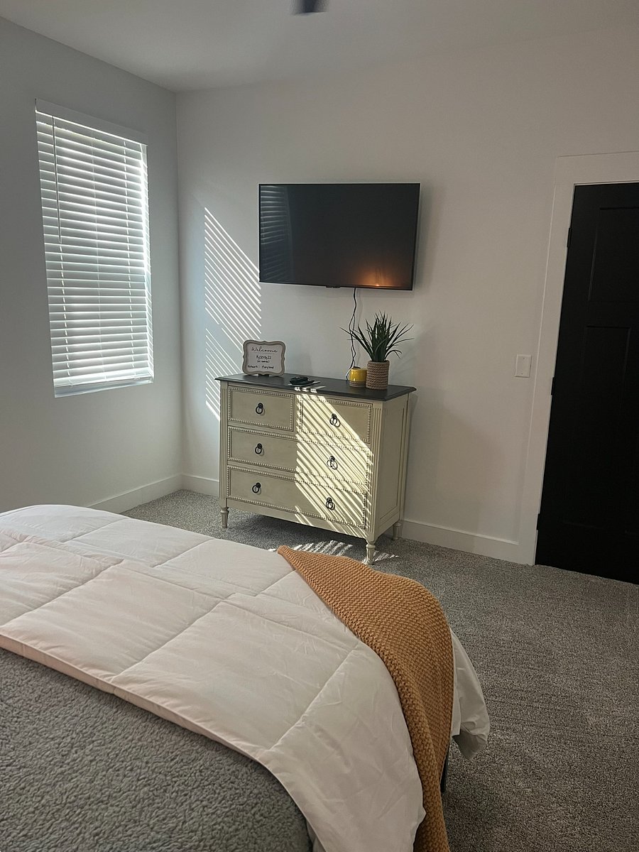 Furnished Finder property 617917_1 photo 30