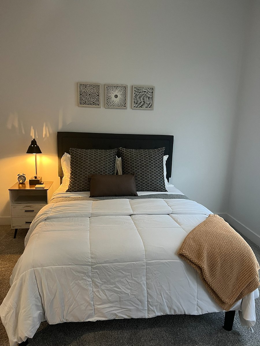 Furnished Finder property 617917_1 photo 39