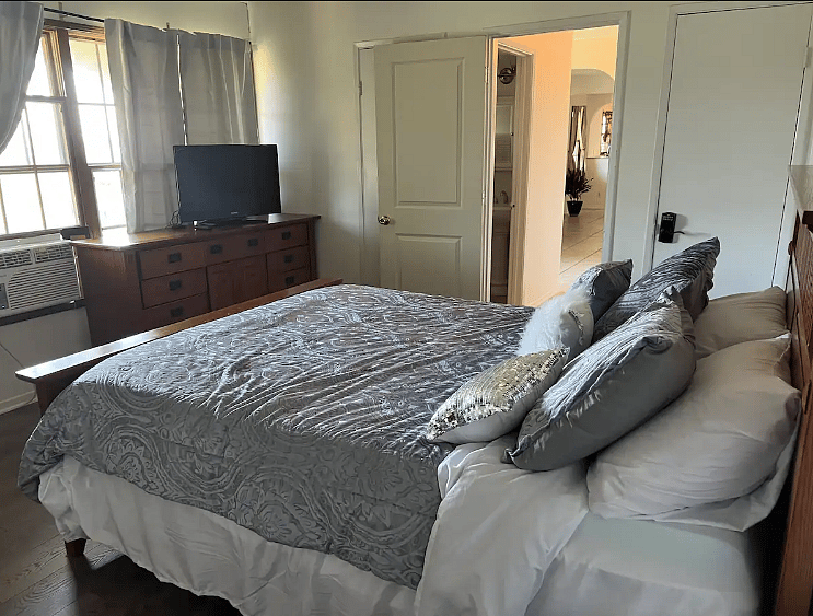 Furnished Finder property 618190_1 photo 15