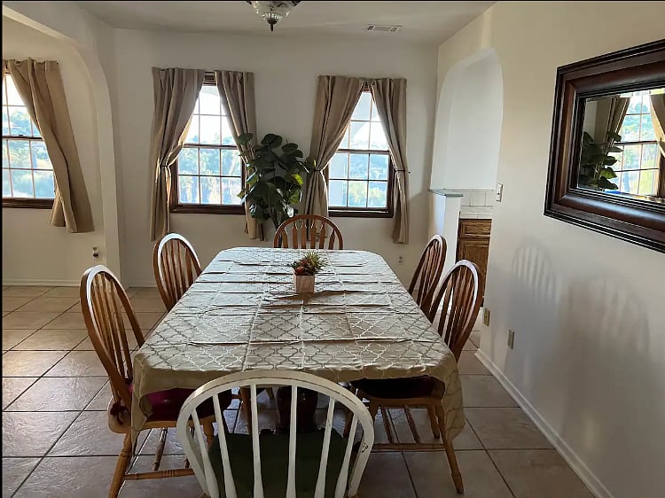 Furnished Finder property 618190_1 photo 18
