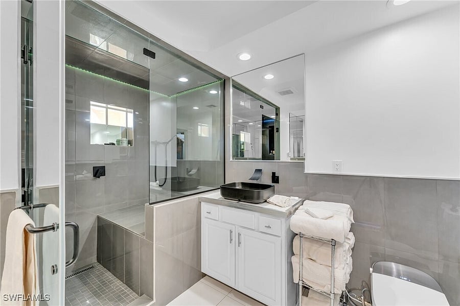 Furnished Finder property 618207_1 photo 25