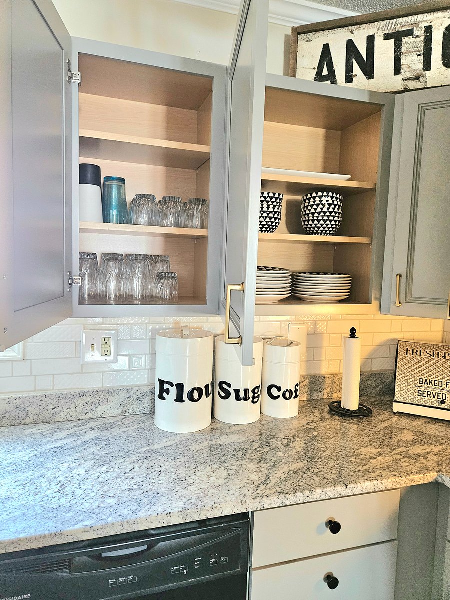Furnished Finder property 618244_3 photo 23