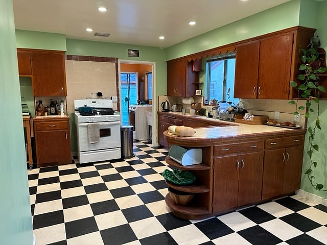 Furnished Finder property 618324_1 photo 4