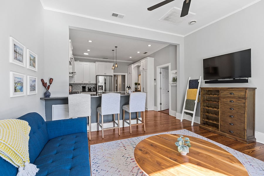 Chat with family/friends while you cook; Nest thermostat included