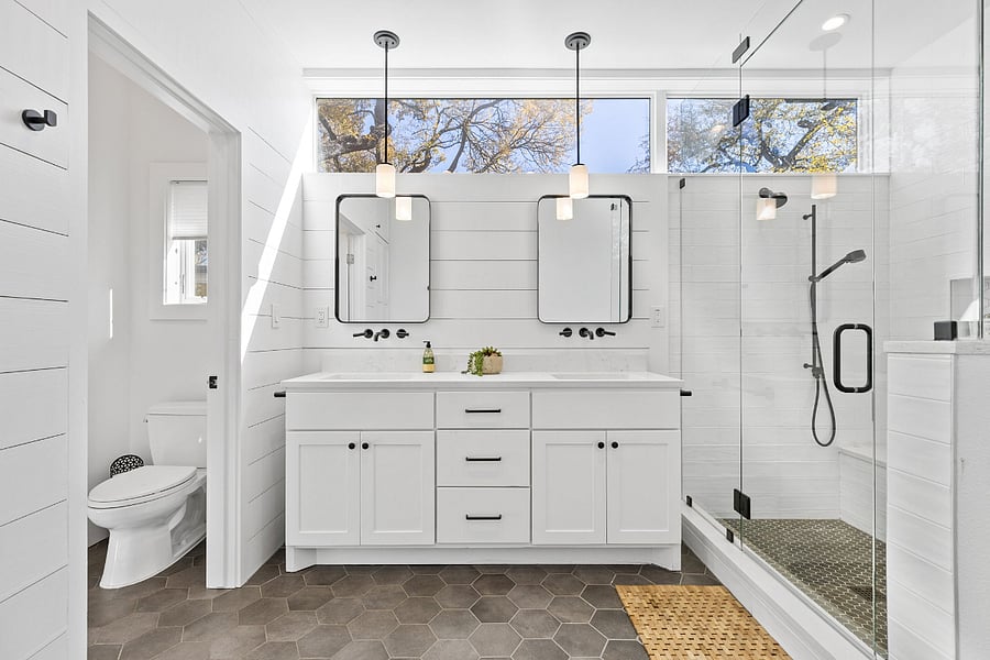 Amazing bathroom that was completely renovated