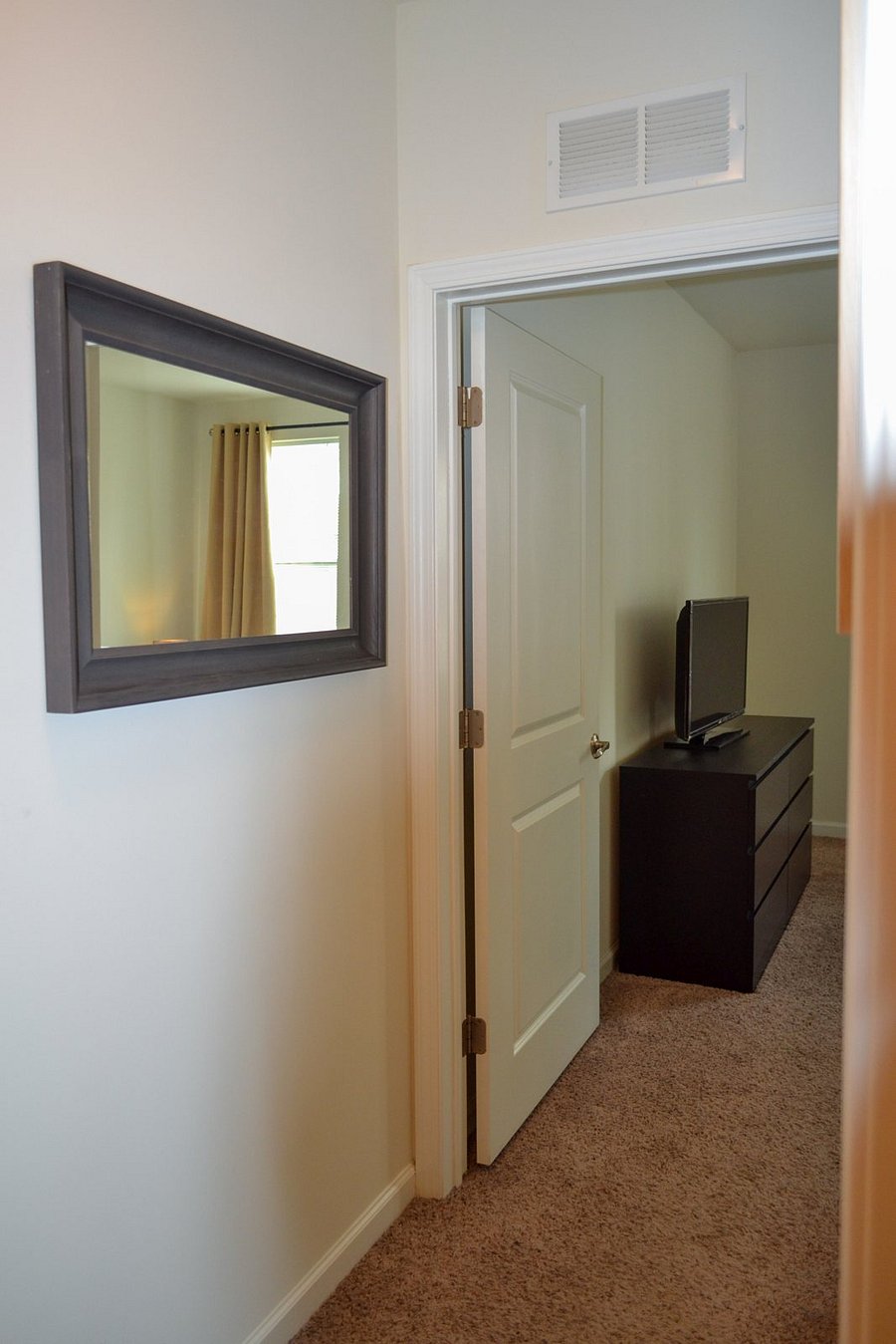 Furnished Finder property 618369_1 photo 19