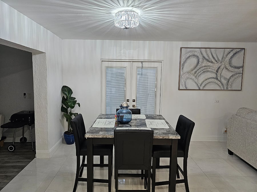 Furnished Finder property 618384_1 photo 3