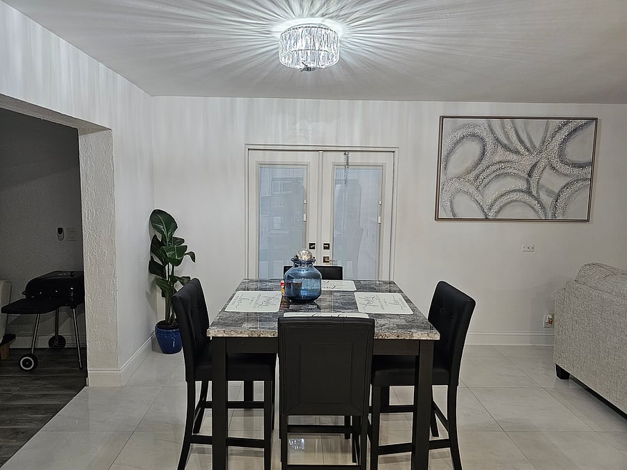 Furnished Finder property 618384_1 photo 15