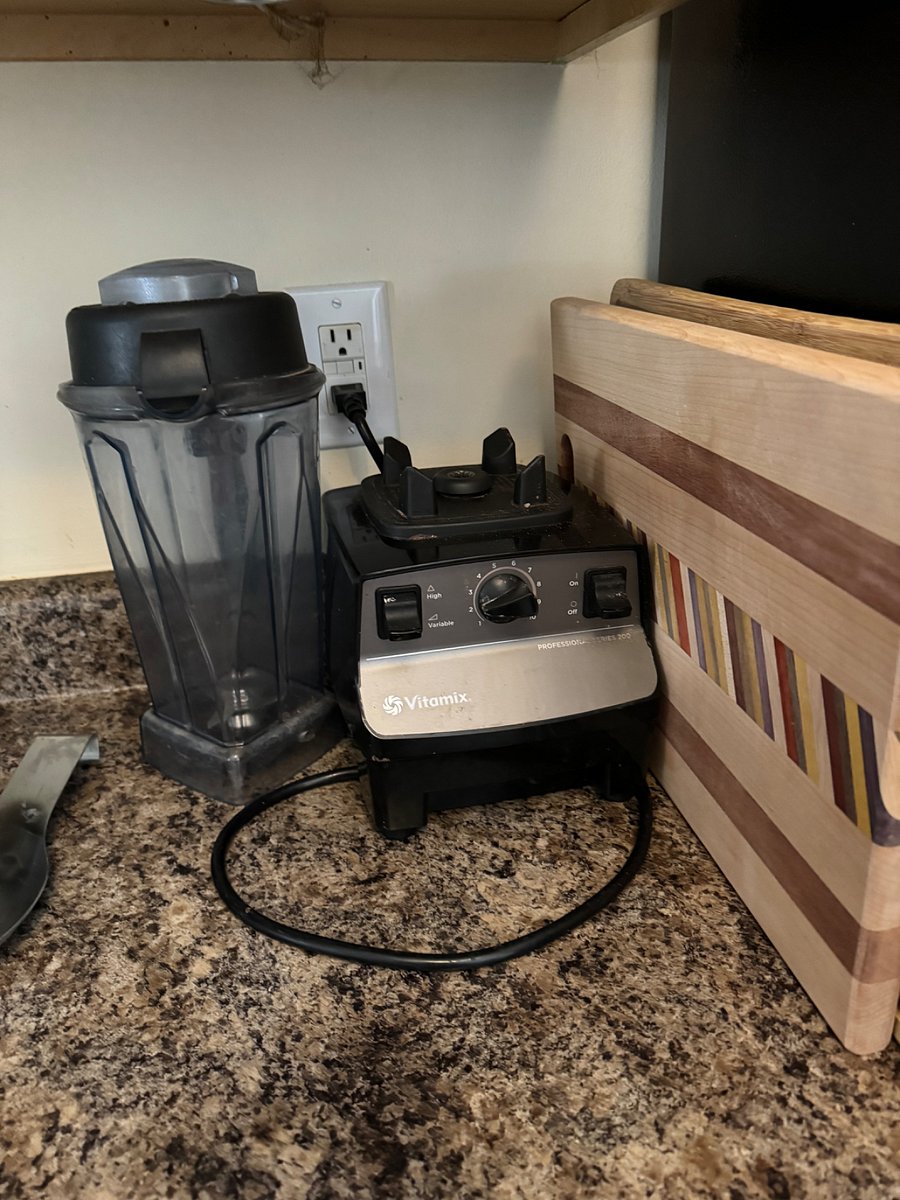 Vitamix and a high end cutting board