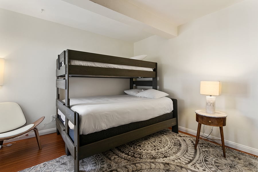 Furnished Finder property 618515_1 photo 11